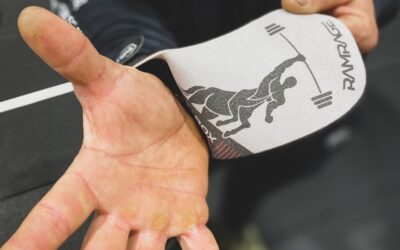 Protege tus manos en cada WOD: por qué (y cómo) usar calleras en Cross Training y HIIT